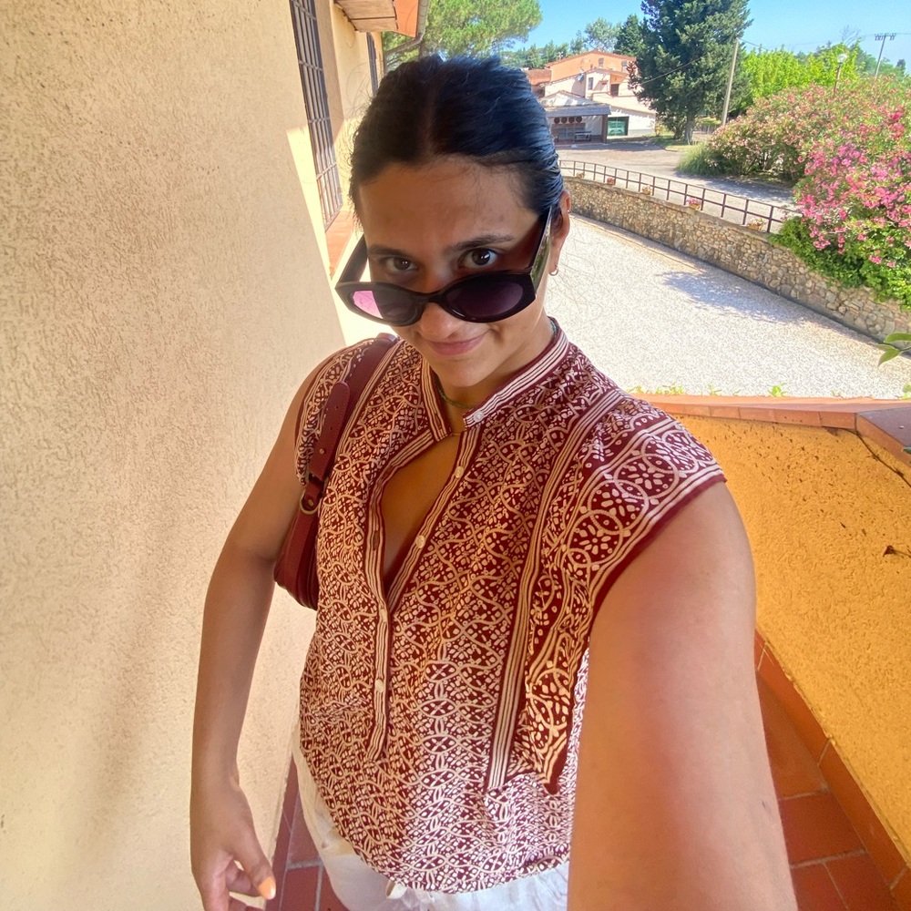 Meet your Posher, Tara